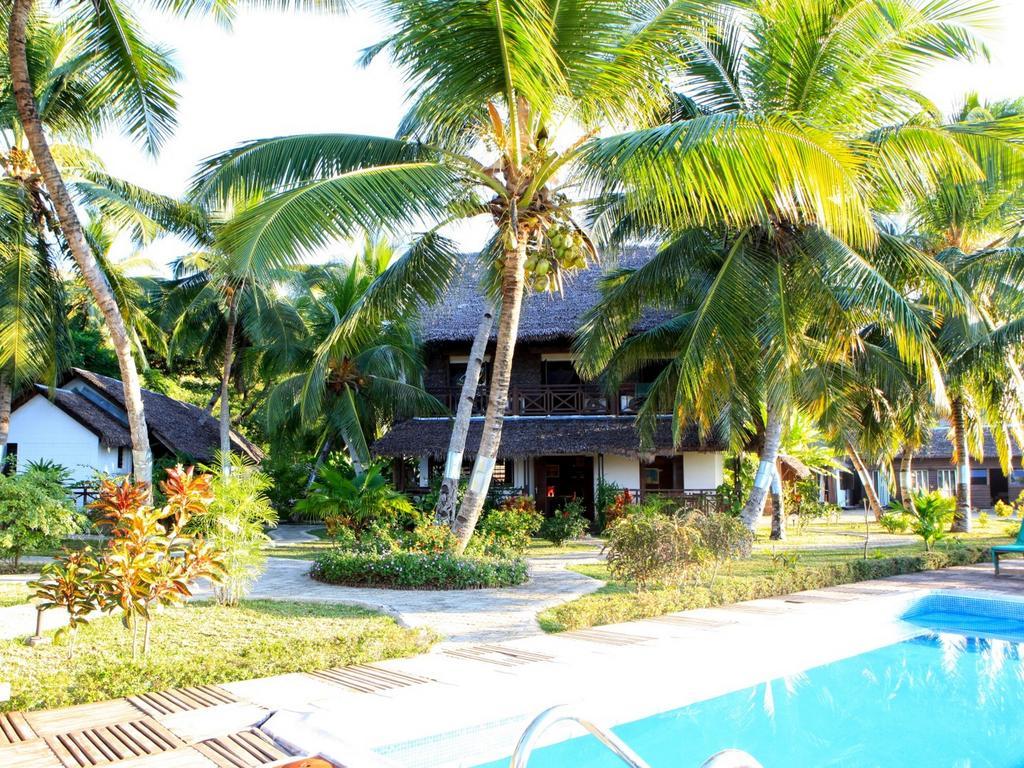 Ylang Hotel Ambondrona  Exterior foto